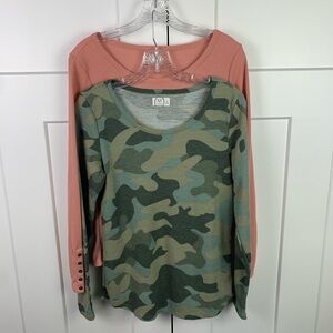 Maurices Lot Of 2 Long Sleeve Thermal Tops MEDIUM Pink Green Camo Scoop